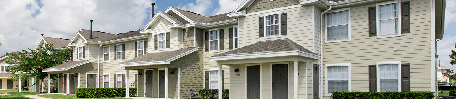 a row of houses in a suburban neighborhood